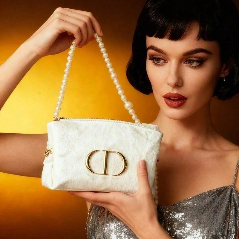 Dior’s Bag White Velvet Travel - Women Fashion Logo Design recensie en prijs