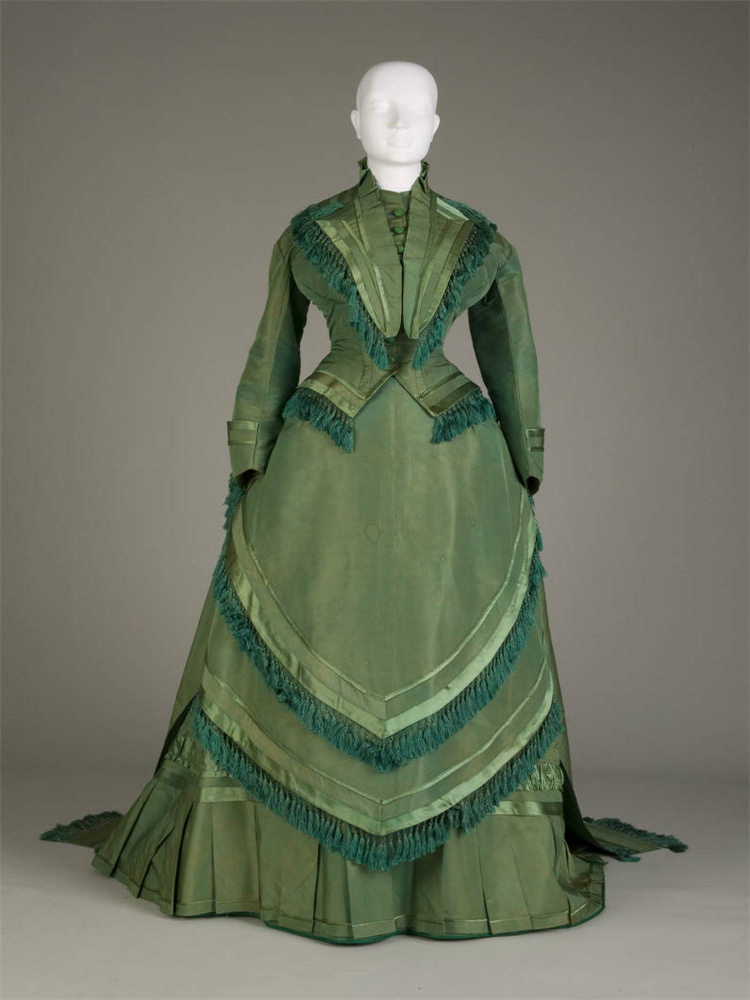 1870s Victorian Fashion Green  - Women'S Fashion Victorian recensie en prijs