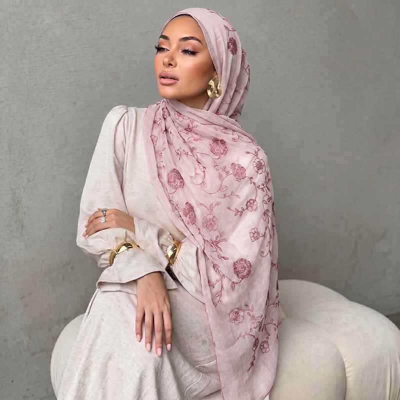 Floral Embroidery Muslim Hijab - Women Fashion Wear recensie en prijs